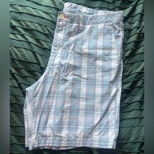 Vineyard Place Plaid Bermuda Shorts